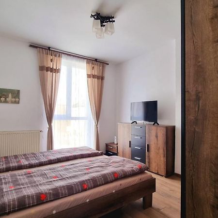Apartament Dabe Hd Хунедоара Екстериор снимка