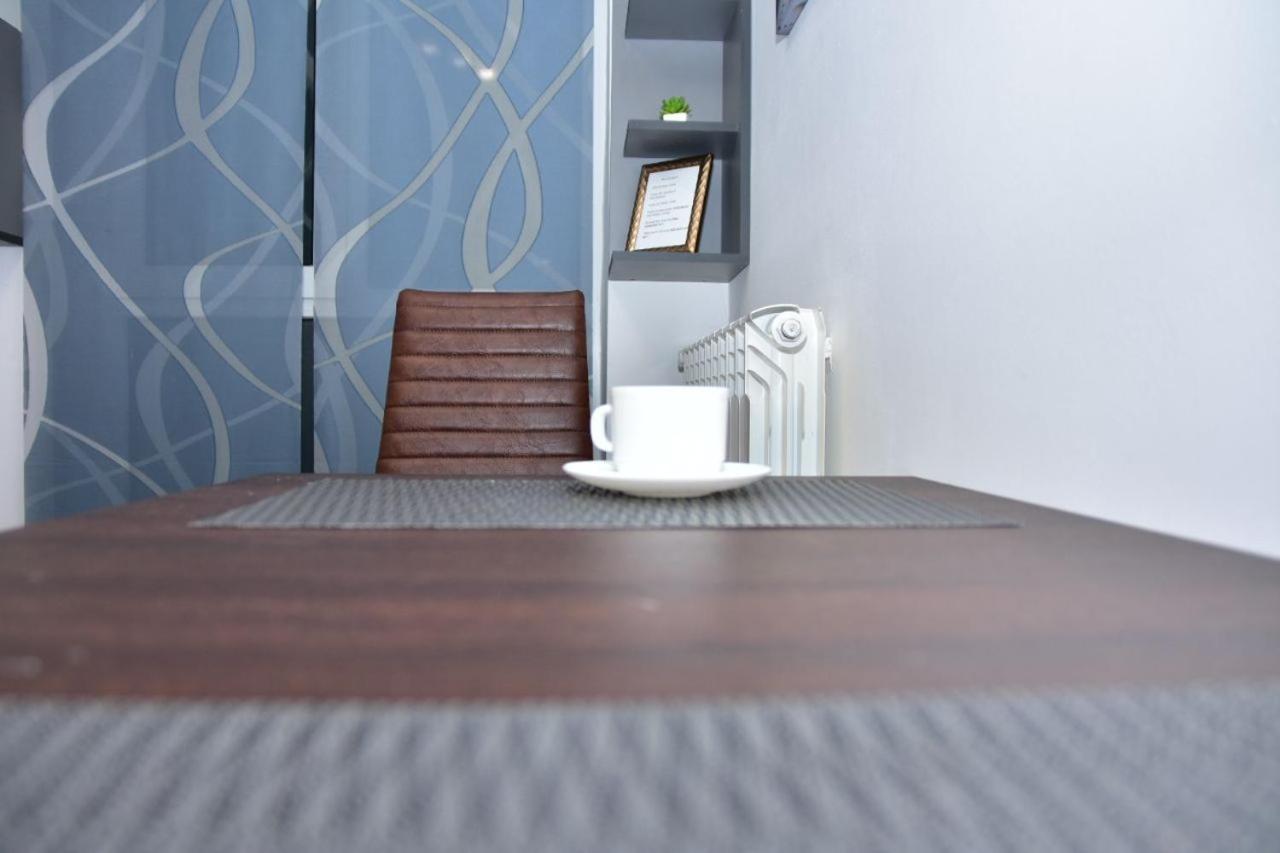 Apartament Dabe Hd Хунедоара Екстериор снимка