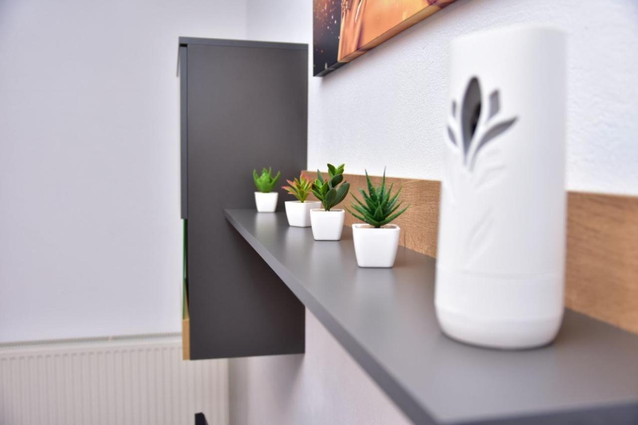 Apartament Dabe Hd Хунедоара Екстериор снимка
