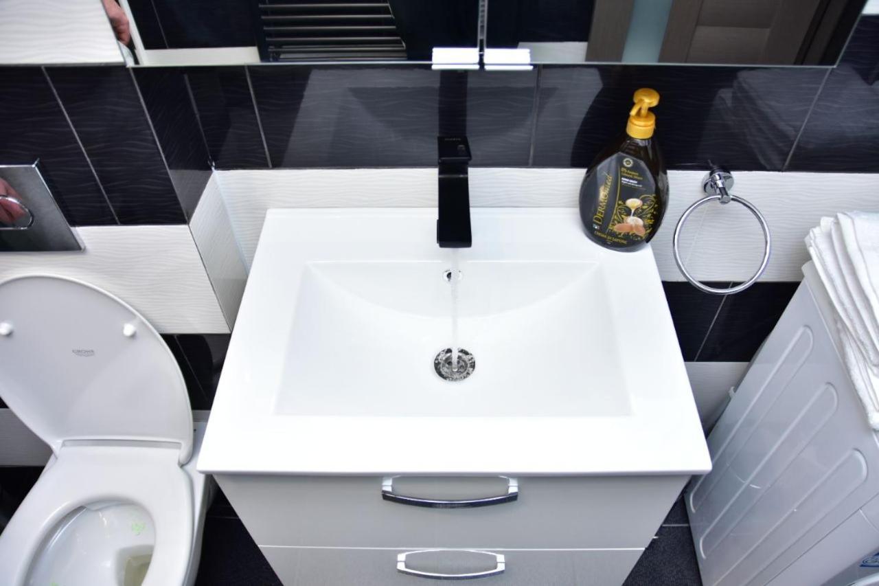 Apartament Dabe Hd Хунедоара Екстериор снимка