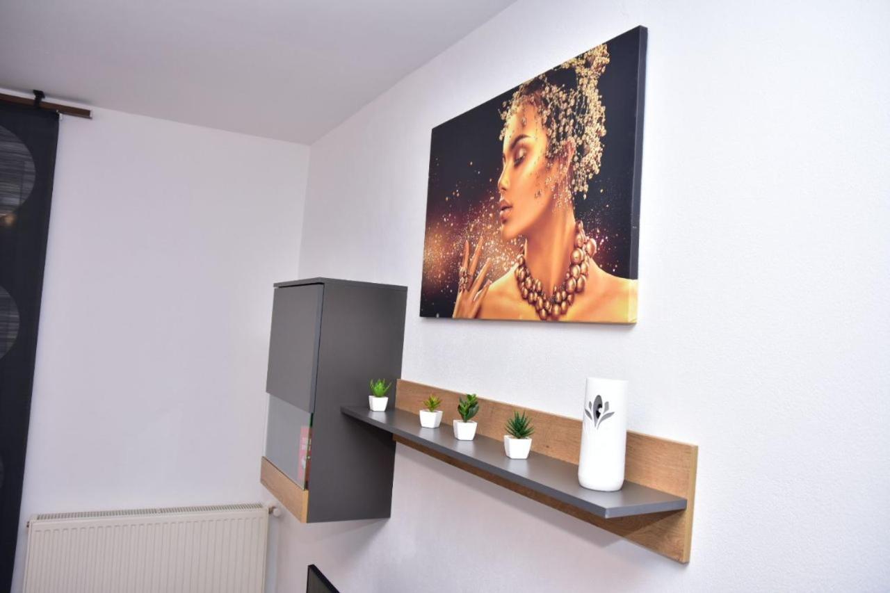 Apartament Dabe Hd Хунедоара Екстериор снимка