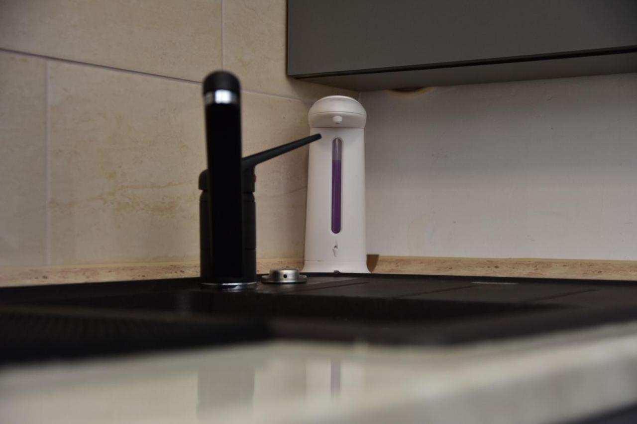 Apartament Dabe Hd Хунедоара Екстериор снимка