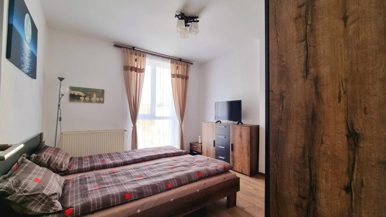 Apartament Dabe Hd Хунедоара Екстериор снимка