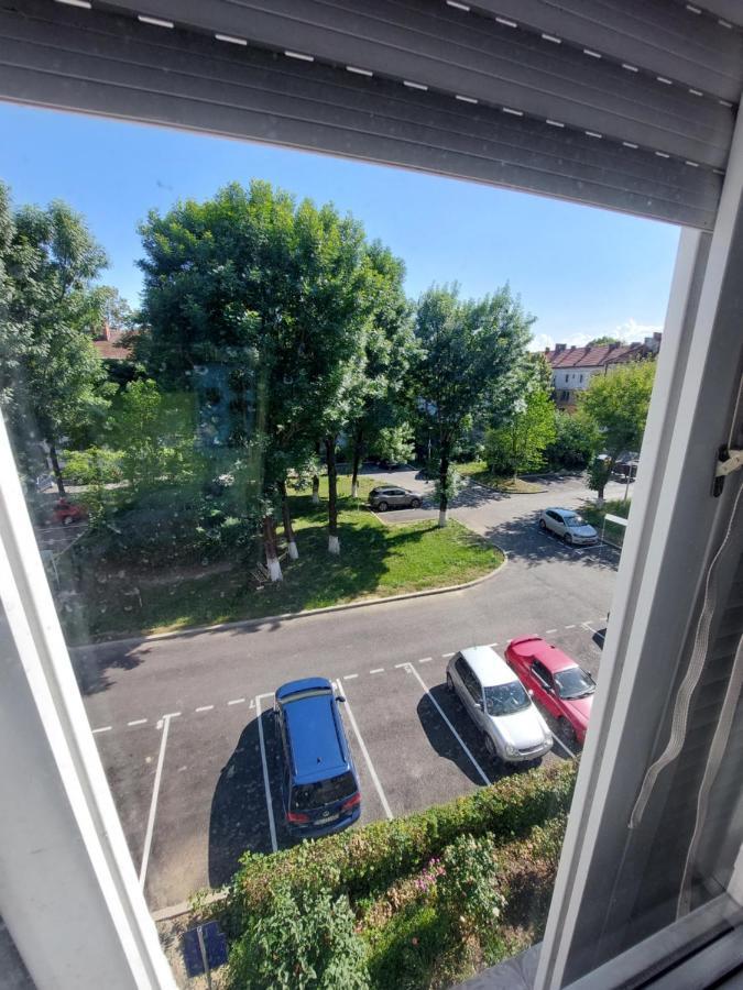 Apartament Dabe Hd Хунедоара Екстериор снимка