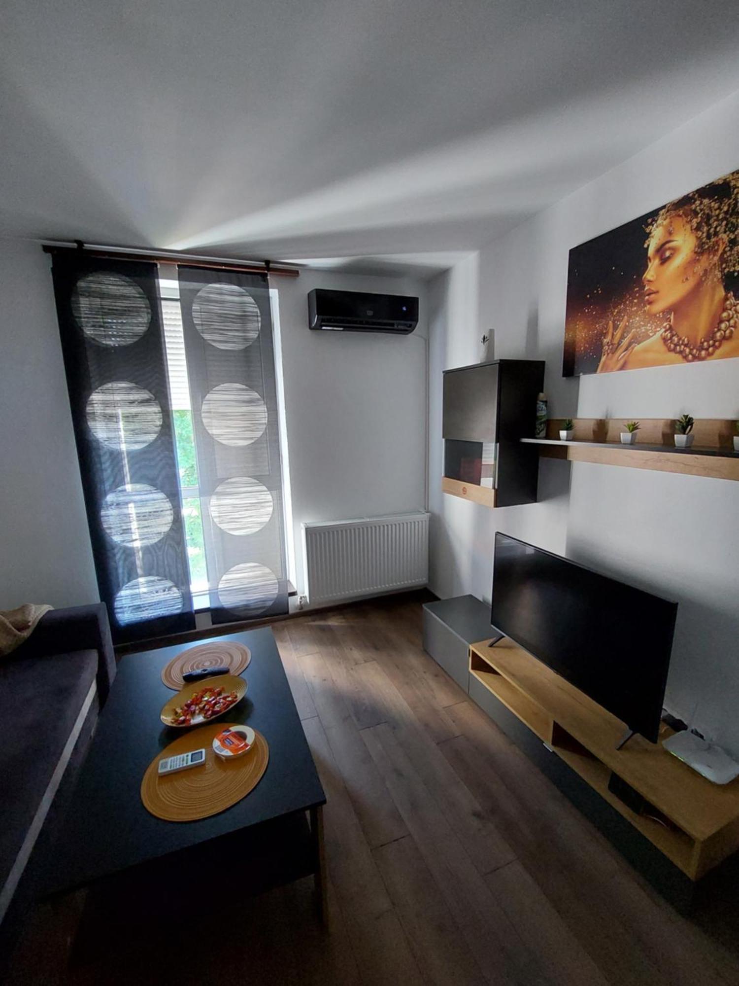 Apartament Dabe Hd Хунедоара Екстериор снимка